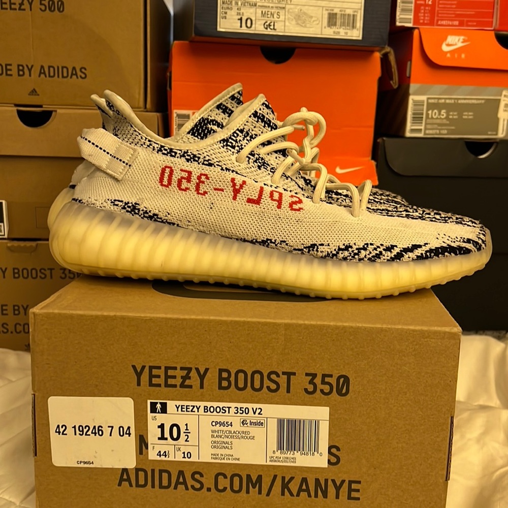 Yeezy boost 350 zebra